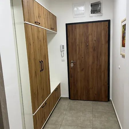 Free Personal Parking & Wi-fi - Elegant & Luxurious In *